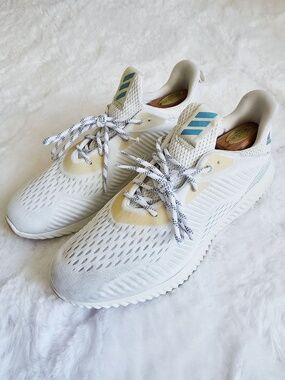 Men Sz 11 Adidas Alphabounce Parley M CQ0784